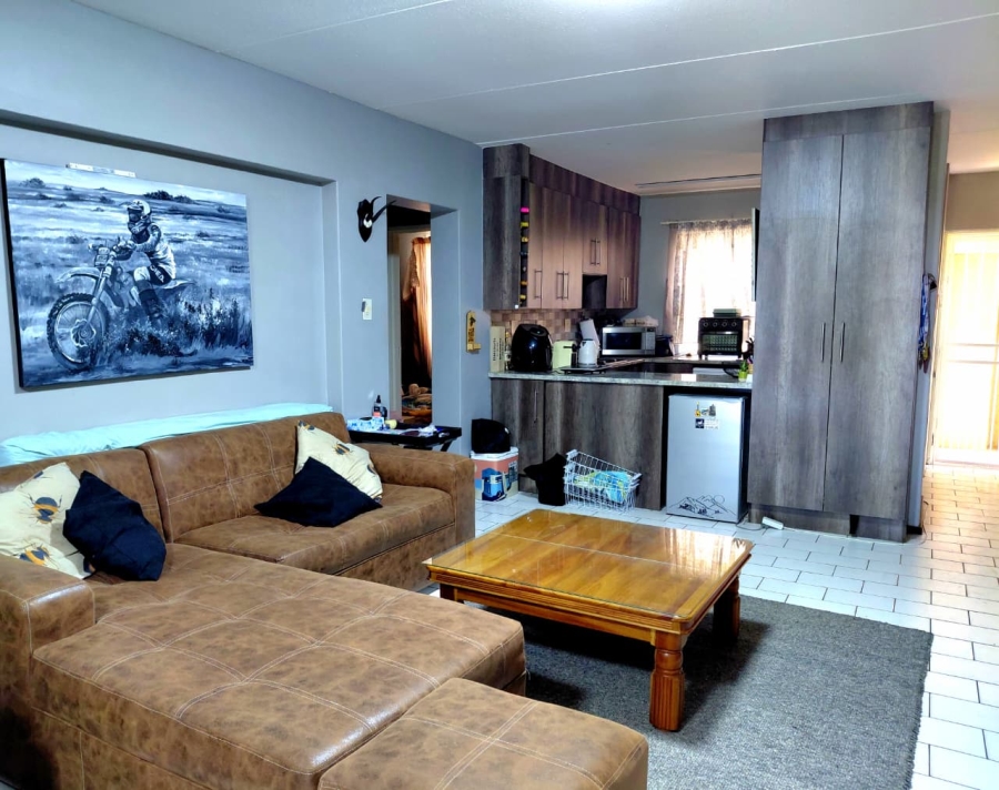 To Let 3 Bedroom Property for Rent in Safari Gardens North West